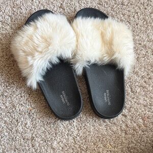 Urban Outfitters Black and Cream Fuzzy Slippers size 7